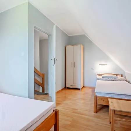 Joanna-2 By Interhome וובה